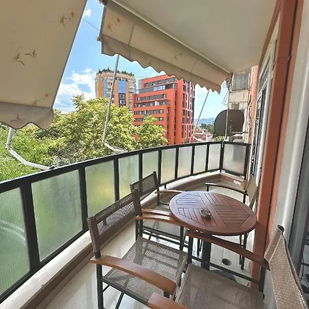 Central Inn Home Tirana 地拉那