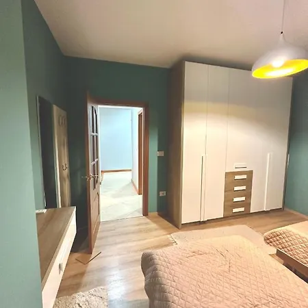 Central Inn Home Tirana Daire