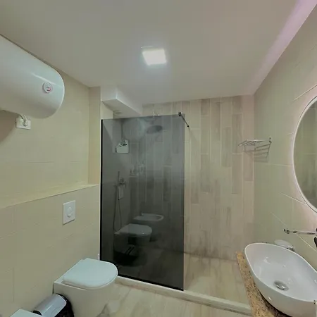 Central Inn Home Tirana * Tirana