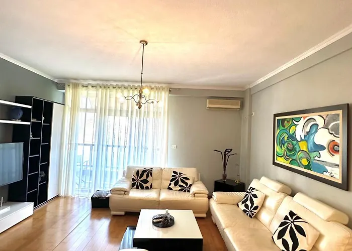 Διαμέρισμα Central Inn Home Tirana