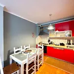 Central Inn Home Tirana 公寓 地拉那