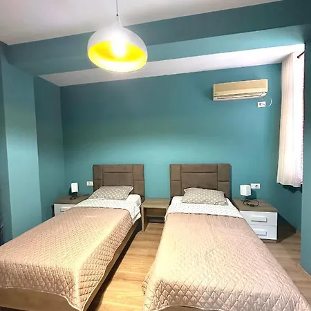 Central Inn Home Tirana Apartman *