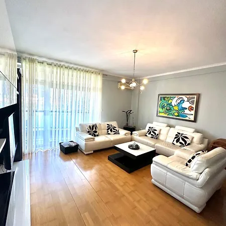 Apartment Central Inn Home Tirana