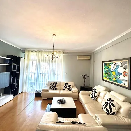 Central Inn Home Tirana Apartamento *