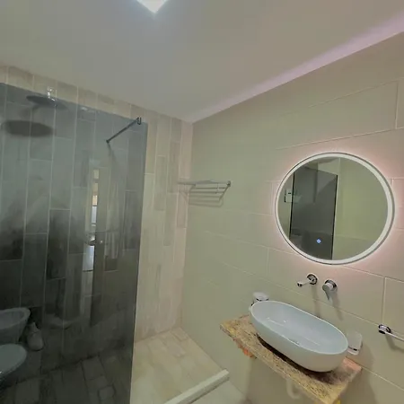 Apartamento Central Inn Home Tirana Tirana